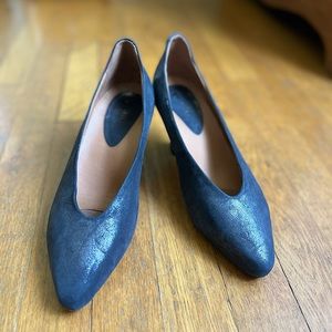 Earthier Tavolina Pewter Leather Pumps